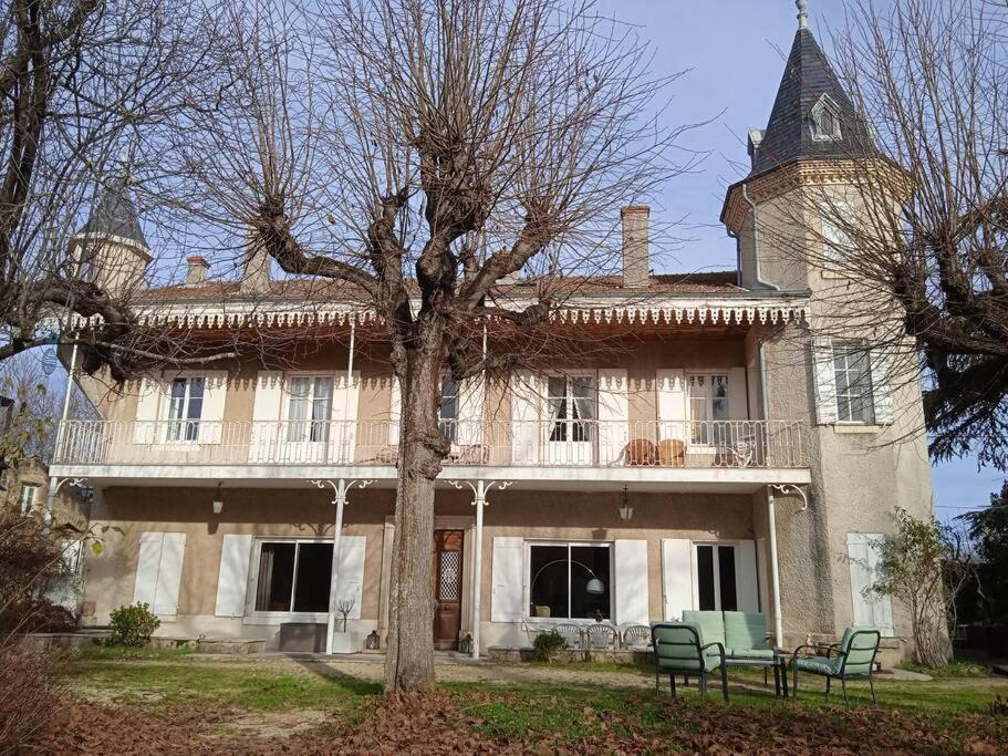 Maison Calme Avec Piscine Entouree De Son Parc Quintenas Exterior foto